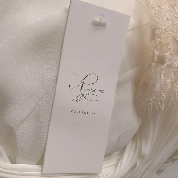 Rya Robe - Picture 6 of 6